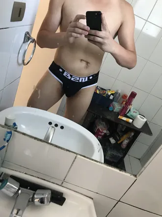OnlyFans cuenta uniformadohot header 2