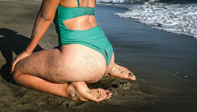 OnlyFans cuenta sexymodernmom header 2