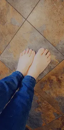 OnlyFans account  nikkis_feet4you avatar 1