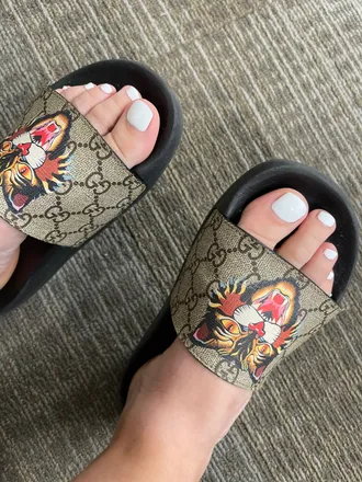 OnlyFans cuenta travelingspicyfeet header 2