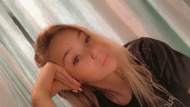 OnlyFans account  court_esmay avatar 1
