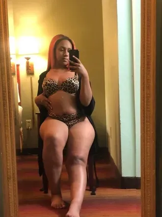 OnlyFans cuenta trishgotbody avatar 1