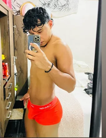 OnlyFans cuenta amandiaz header 2