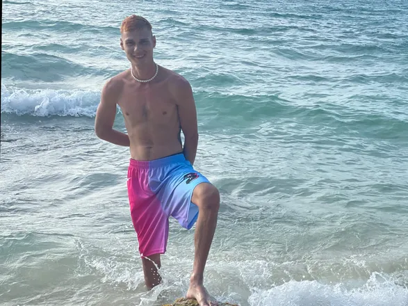 OnlyFans cuenta goldieink header 2