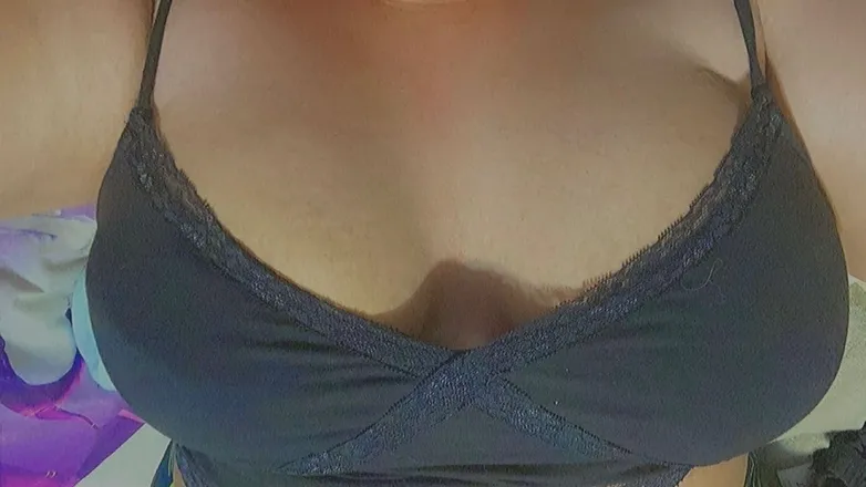 OnlyFans account  bunnieskisses header 2