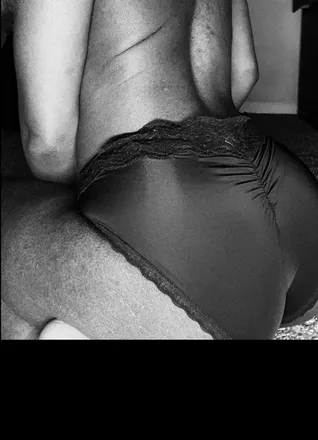 OnlyFans cuenta shes-naughty header 2