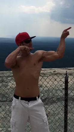 OnlyFans cuenta u189231082 header 2