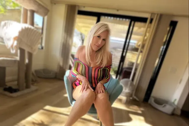 OnlyFans cuenta mamaelectravip header 2
