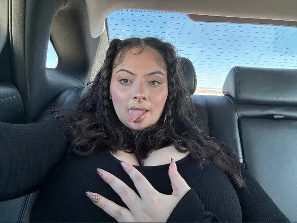 OnlyFans cuenta thick_gurl101 header 2