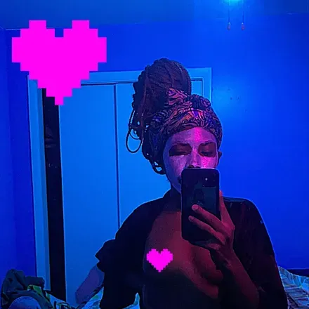 OnlyFans cuenta honeycoatedkissesxo avatar 1