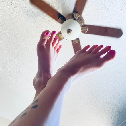 OnlyFans cuenta ireland_feet7 header 2