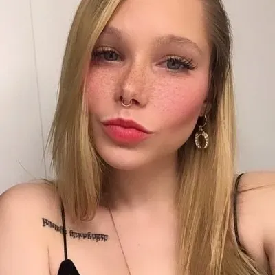 OnlyFans cuenta m0mmy-milkers avatar 1