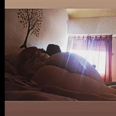 OnlyFans account  emily_naturalmenteyo header 2