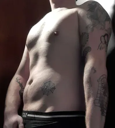 OnlyFans account  sim.mikel avatar 1