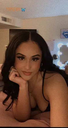 OnlyFans account  prettybtcht avatar 1