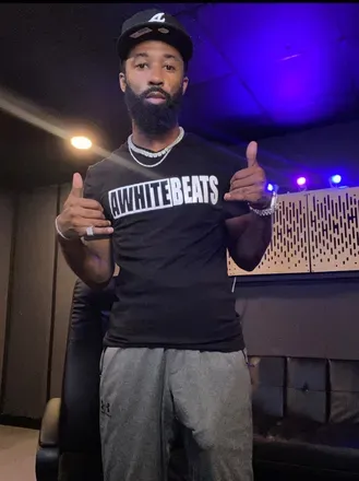 OnlyFans cuenta awhitebeatz avatar 1