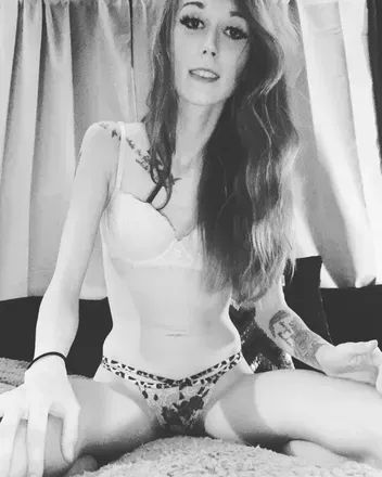 OnlyFans cuenta naughtyellis avatar 1