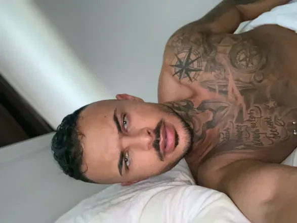 OnlyFans cuenta heish0rny header 2