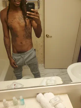 OnlyFans cuenta tezdahippie header 2