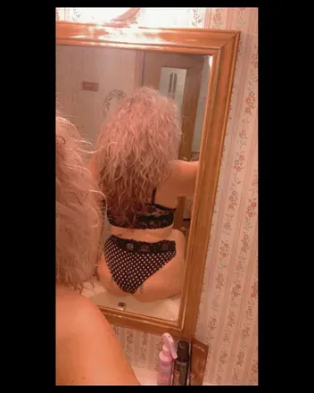 OnlyFans cuenta posh_variety avatar 1