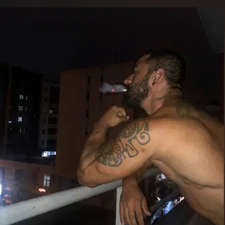 OnlyFans cuenta bobmarli header 2