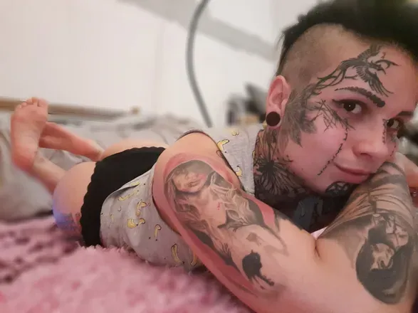 OnlyFans cuenta miracuckold header 2