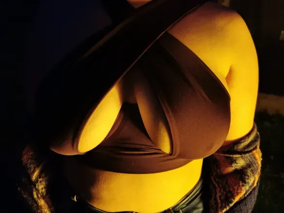 OnlyFans account  curvyleaa avatar 1