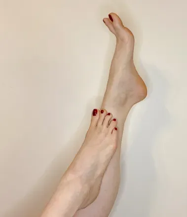 OnlyFans cuenta ladyofthered1 avatar 1