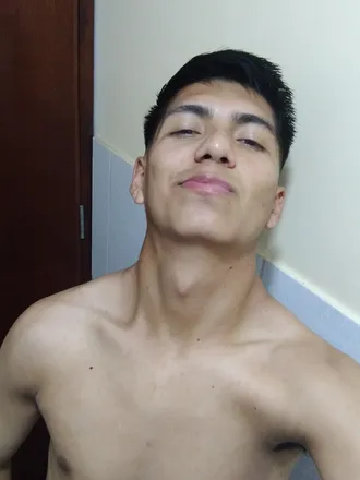 OnlyFans cuenta yhanrequejo header 2