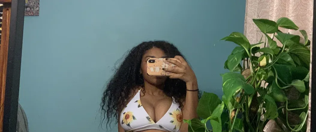 OnlyFans cuenta ariellaa header 2