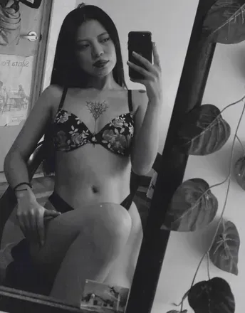 OnlyFans cuenta iriscata avatar 1