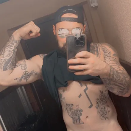 OnlyFans cuenta tylerholmes728 header 2