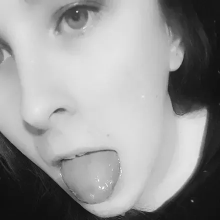 OnlyFans cuenta kreamywaffles avatar 1