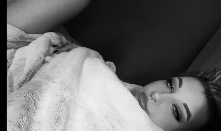 OnlyFans cuenta carmellaaxox header 2