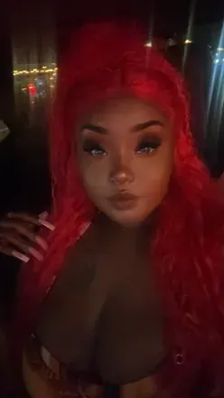 OnlyFans cuenta iamherqueen avatar 1