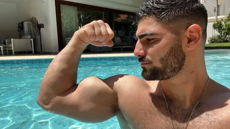 OnlyFans account  bicepsking header 2