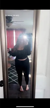 OnlyFans account  lowkey_katie21 avatar 1