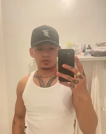 OnlyFans cuenta urkuyajr avatar 1