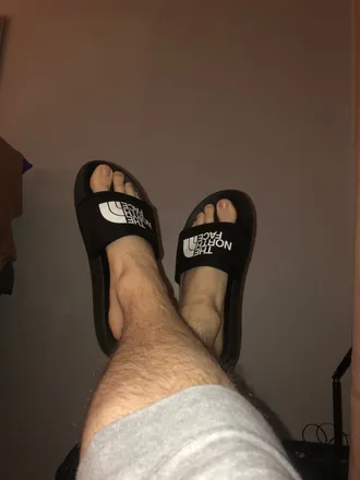OnlyFans cuenta furrywithfeet header 2