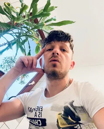OnlyFans cuenta alexand39425010 avatar 1