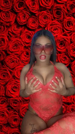 OnlyFans cuenta iffy_tiffy header 2