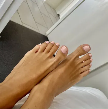OnlyFans cuenta prettyfeetfifi avatar 1