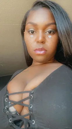 OnlyFans cuenta alexisnaee header 2