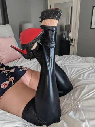 OnlyFans account  averymae54321 avatar 1