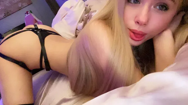 OnlyFans cuenta missesmayxxs header 2