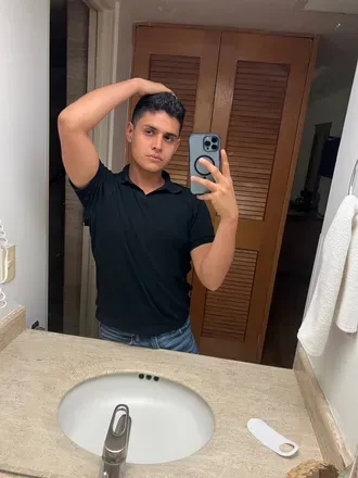 OnlyFans cuenta yei_perez123 header 2