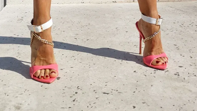 OnlyFans cuenta talonsdelonze header 2