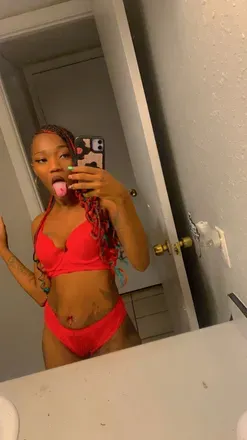 OnlyFans cuenta iamreddiamondxx avatar 1