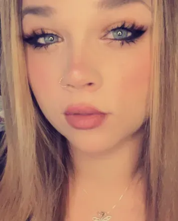 OnlyFans cuenta ipeachybaby avatar 1