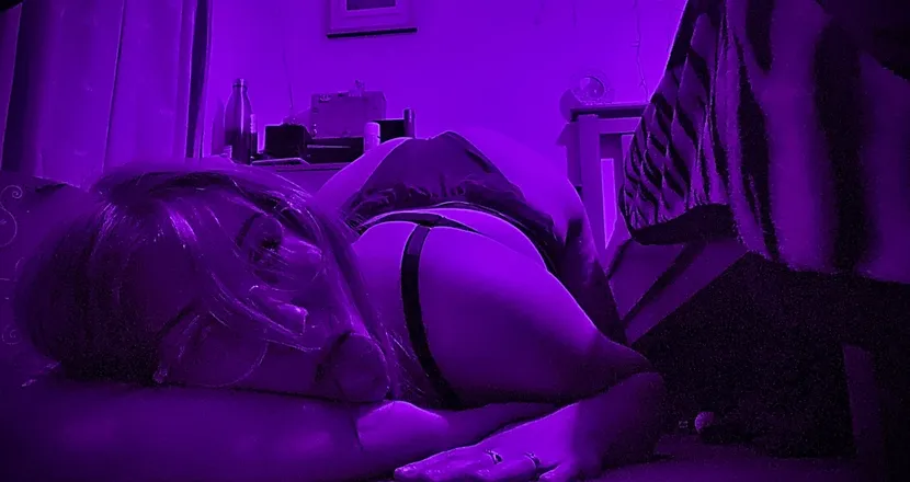 OnlyFans cuenta crystalsworld999 header 2